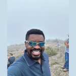 Oluwatosin Tolulope Ajidahun analisa os efeitos da insuficiência ovariana precoce nos aspectos hormonais e reprodutivos.
