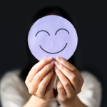 Alexandre Costa Pedrosa mostra como estratégias científicas de regulação emocional ajudam neuroatípicos a reduzir a sobrecarga do dia a dia.